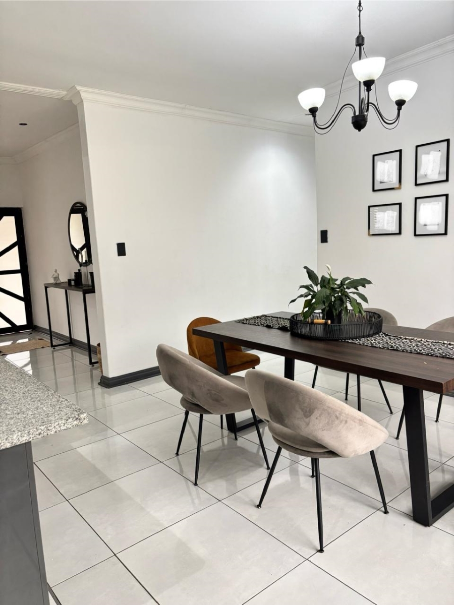3 Bedroom Property for Sale in Bayswater Free State